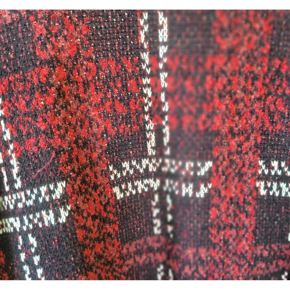 Chaps Womens Sweater Jacket XXL Red‎ Black White Plaid Knit Zip-Up Long Sleeve